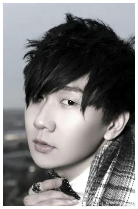 穿书娱乐圈吃瓜文女主,吃瓜女主的逆袭之路 第3张 穿书娱乐圈吃瓜文女主,吃瓜女主的逆袭之路 第3张